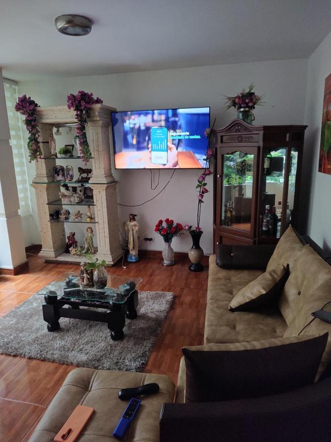 Noras Homestay Laureles ميديلين المظهر الخارجي الصورة