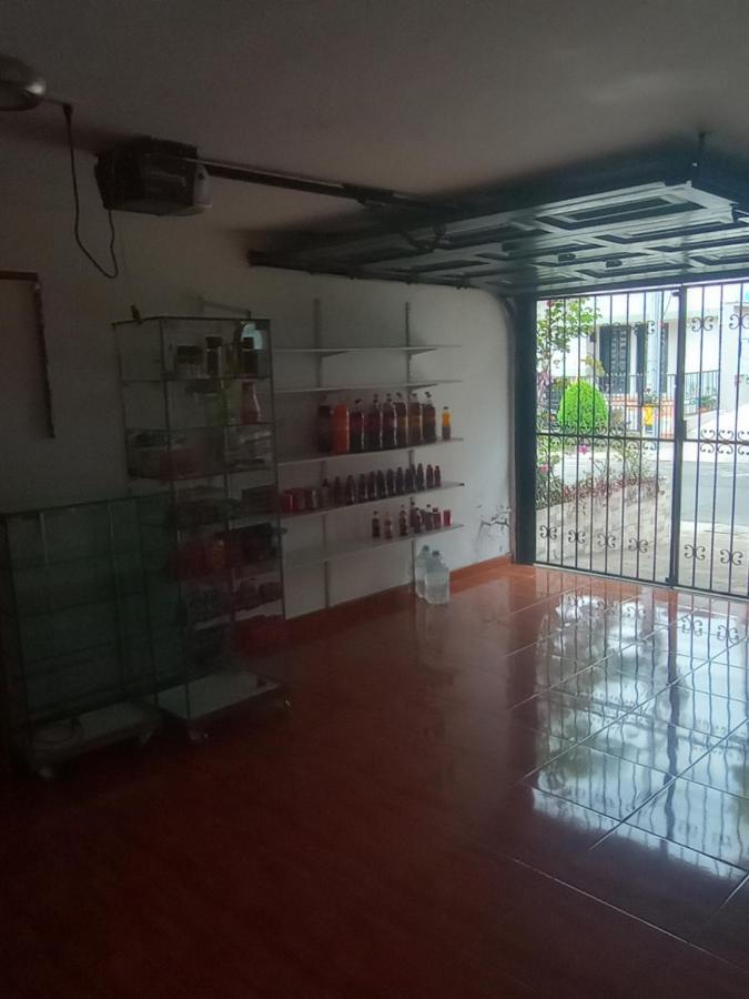 Noras Homestay Laureles ميديلين المظهر الخارجي الصورة
